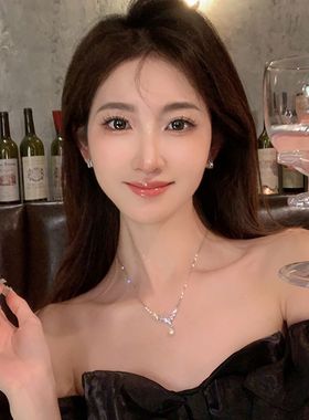 爆款V形微镶锆石项链女新款ins轻奢时尚小众设计高级感百搭饰品