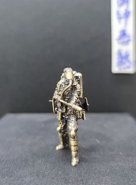 纯铜做旧 全身防毒面具生化兵人模型白模手办钥匙扣机械兵人摆件