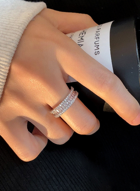 高级感超闪排钻戒指女