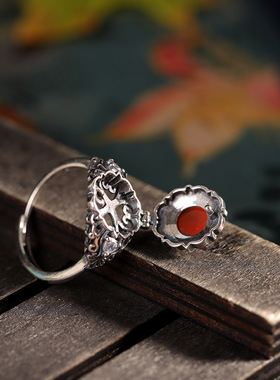 德琳居 s925纯银镶嵌南红玛瑙戒指文艺复古做旧嘎乌盒古风食指戒