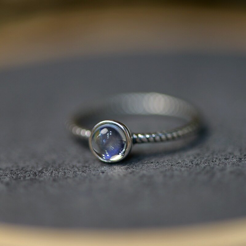 Delinju s925 silver moonstone ring women's simple light luxury simple style gemstone closed ring ring