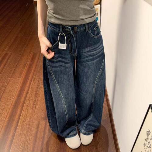 美式复古弯刀牛仔裤女2026春季新款大尺码胖mm高腰宽松镰刀阔腿长 - 图0