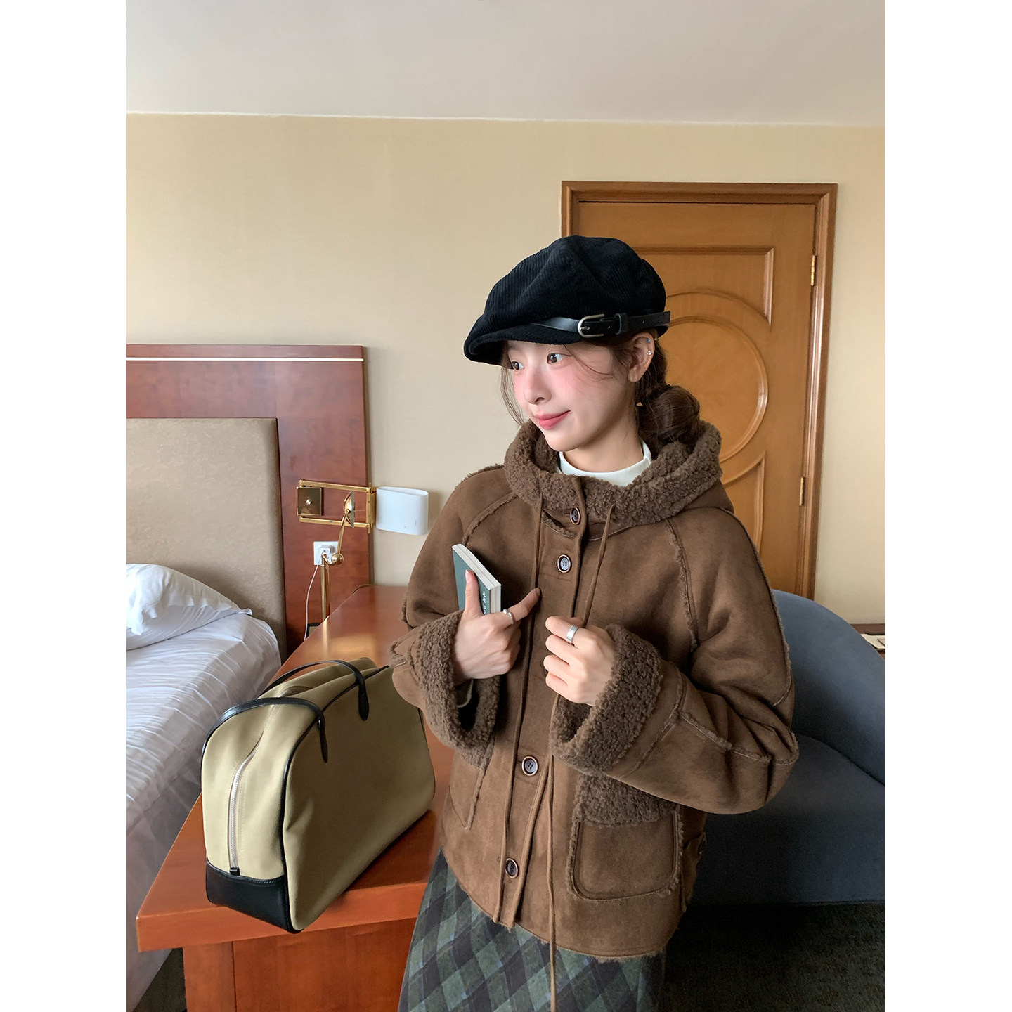 WHYSTUDIO 复古两面穿羊羔毛麂皮绒加厚保暖御寒连帽外套,淘宝优惠券,粉丝福利购,淘宝优惠卷