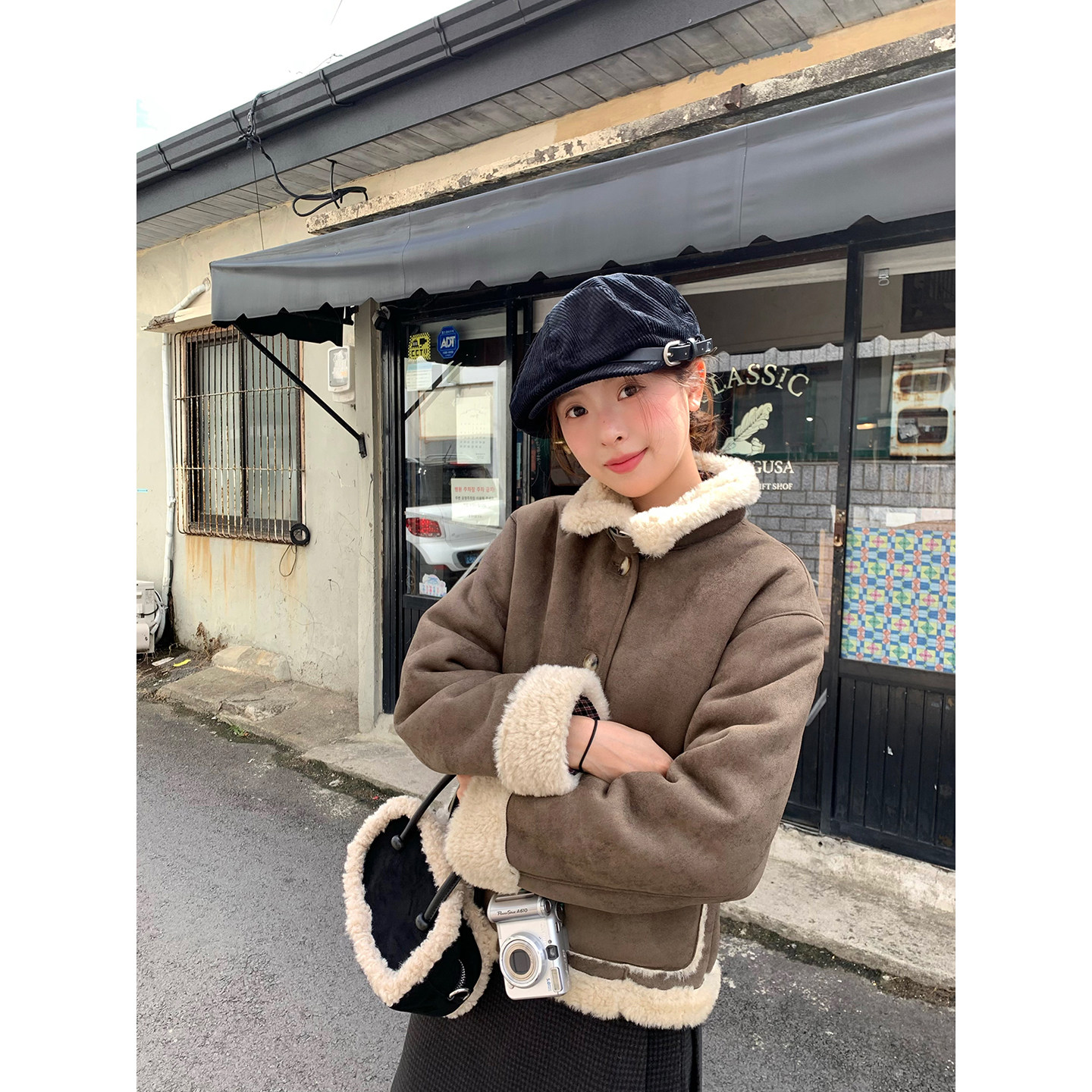 WHYSTUDIO 复古甜酷立领麂皮绒羊羔毛女冬季保暖御寒翻拼接短外套,淘宝优惠券,粉丝福利购,淘宝优惠卷