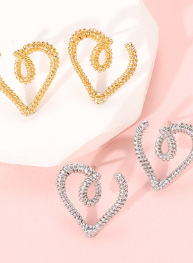 New Love heart Earrings Twisted Retro Earnail Earrings stud
