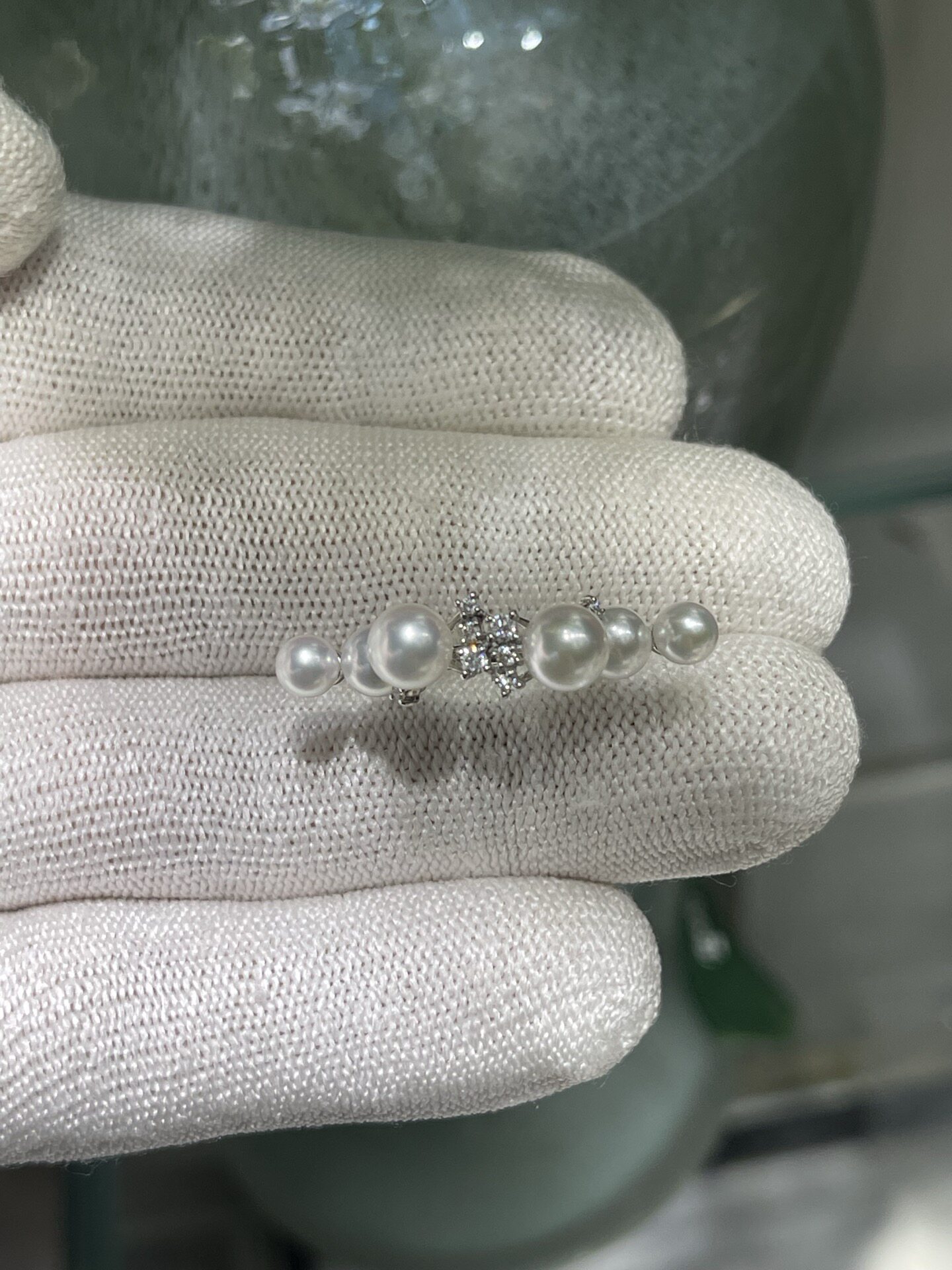 Japanese finished product, chic 4.5 6.5mm seawater akoya multi-bead ring, 18k natural diamond