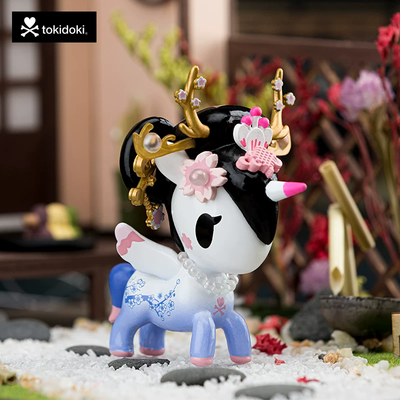 Tokidoki Tao Qiduqi Sakura Unicorn Слепой Слепой Игрушка Платье Игрушки Творческие подарки