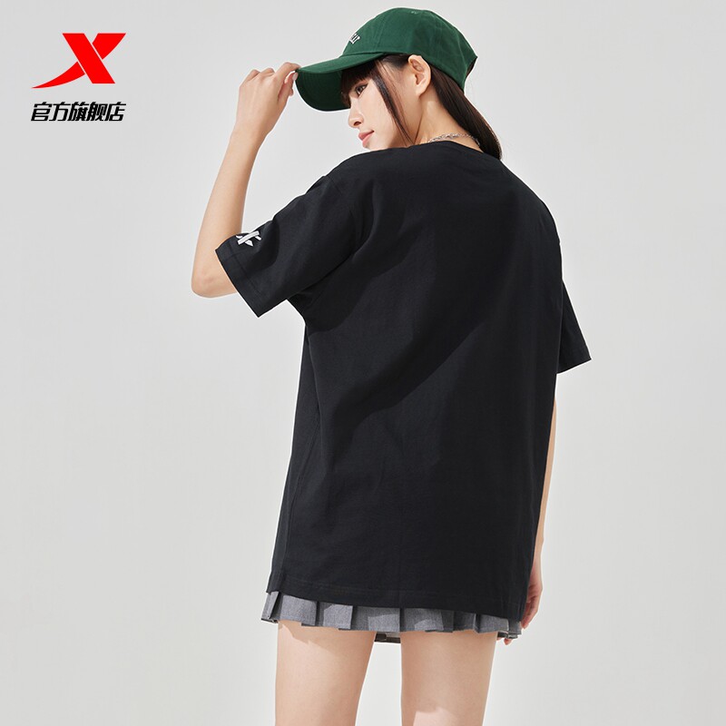  特步outlets店运动T恤