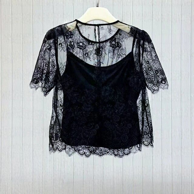 ລະດູຮ້ອນ 2026 lace ຄໍຮອບສີດໍາ temperament