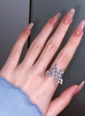 精巧小蝴蝶高级感网红少女锆石