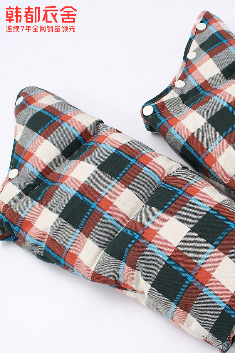 韩都衣舍outlets冬格纹袖子羽绒服 韩都衣舍outlets店羽绒服