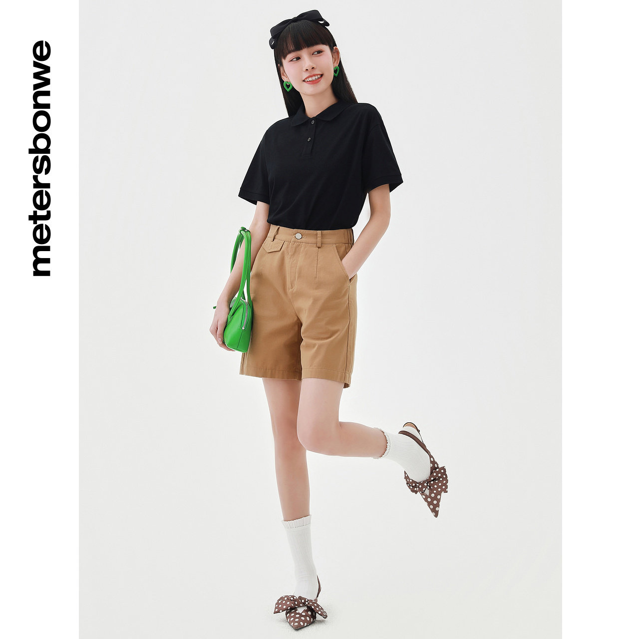  美特斯邦威outlets店T恤