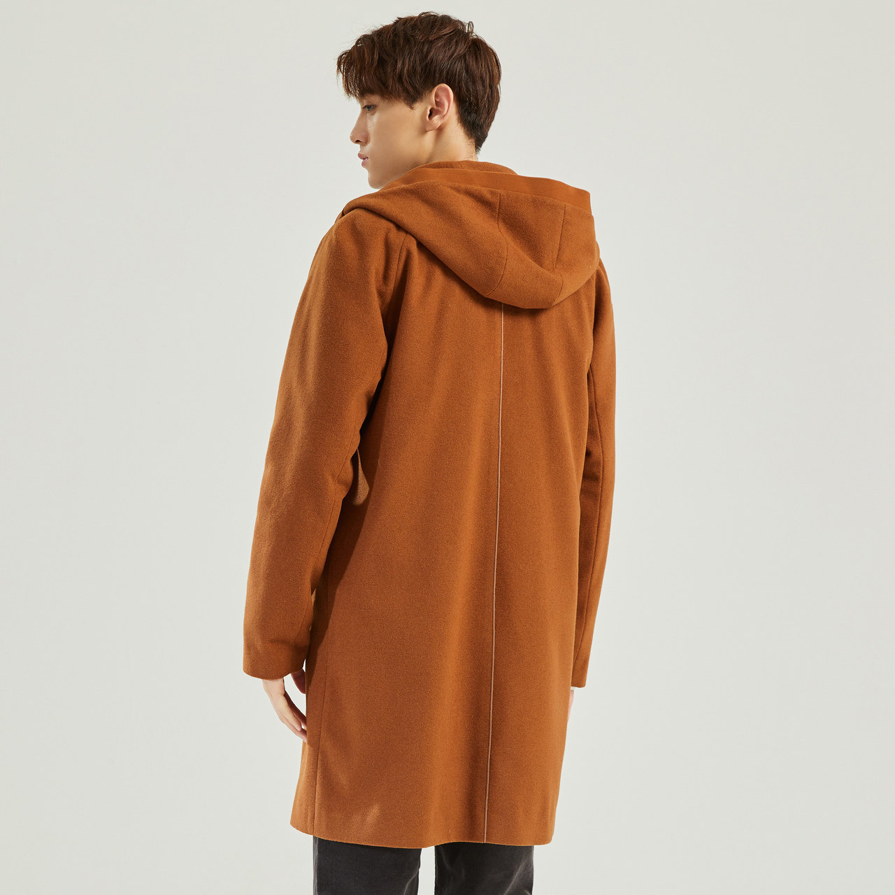  美特斯邦威outlets店毛呢大衣