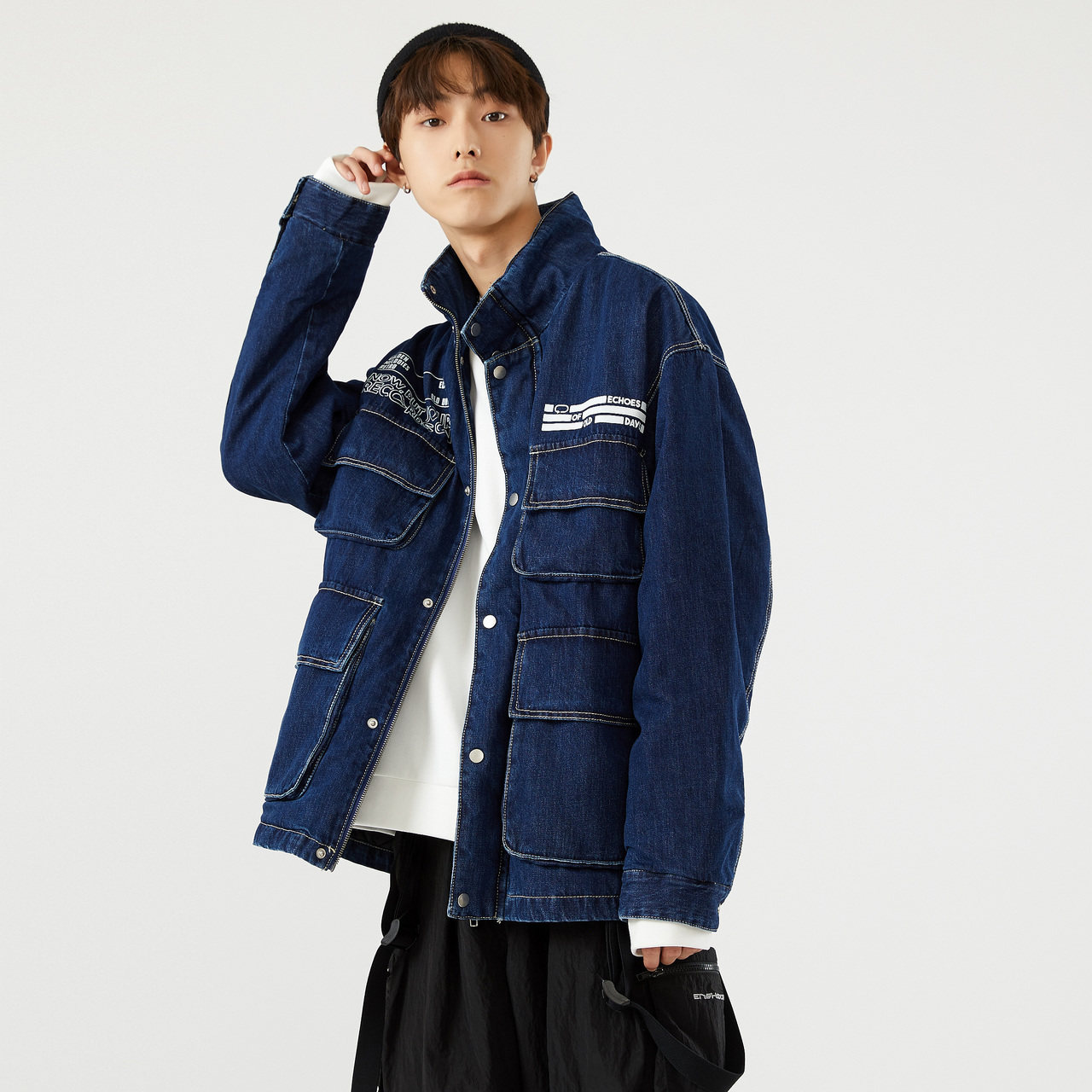  美特斯邦威outlets店夹克