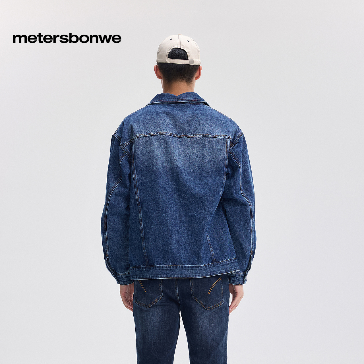 美特斯邦威春秋新款男女同款经典百搭水洗翻领牛仔茄克复古外套男 - 图2