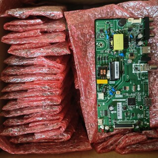 New konka led32f1000 d32c motherboard tp.vst69d.pb732 1716yt 2666yt