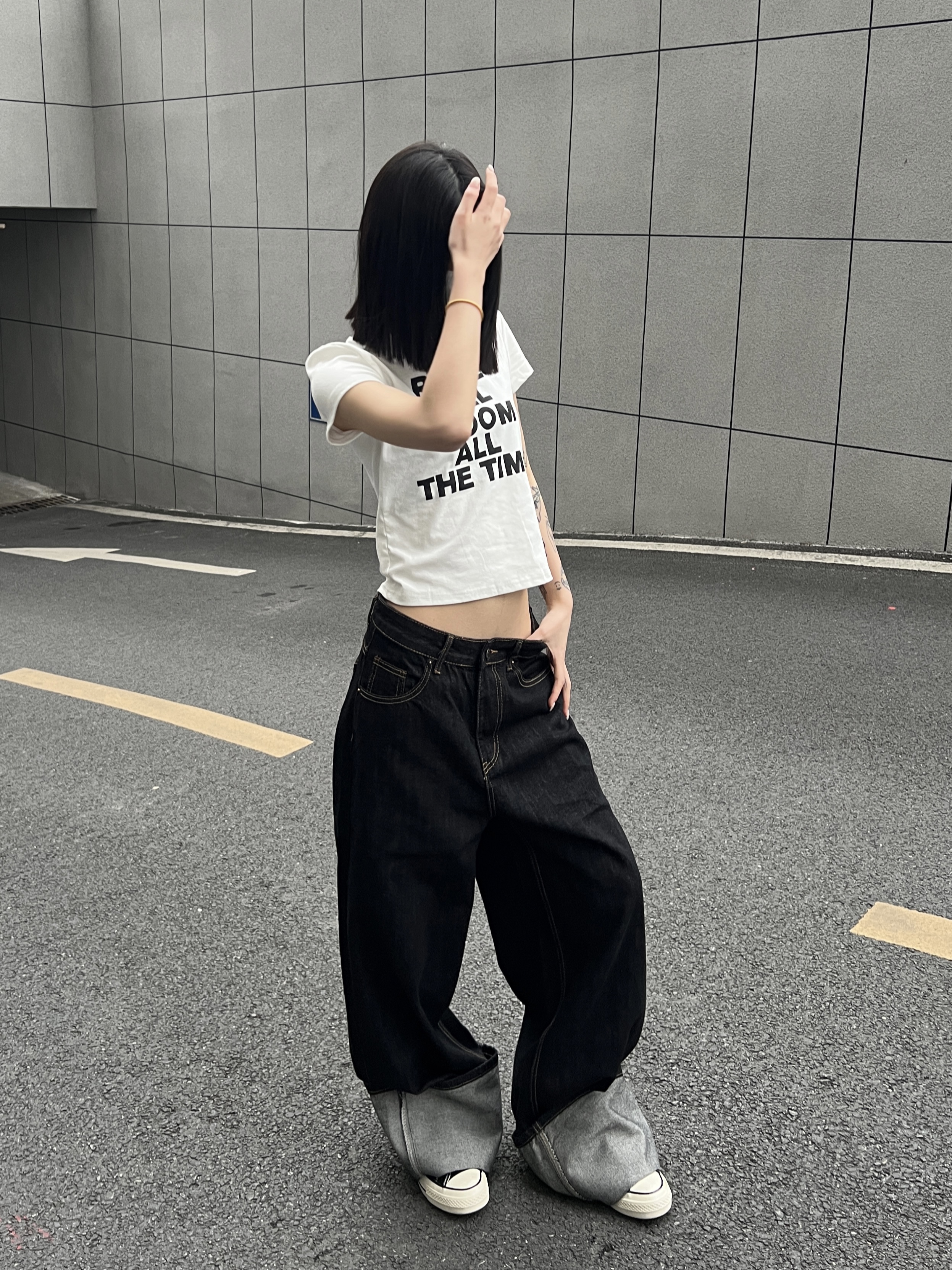 F383 2024AW国潮原创美式复古阔腿宽松高级感黑色牛仔裤男女街头 - 图1