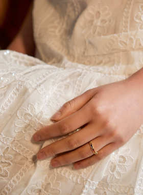 Shiitake 彩虹锆石交叉戒指金色银色