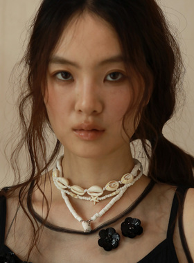 Shiitake「陶瓷与饰品」手工陶瓷小狗吊坠松石色贝壳混搭项链套组