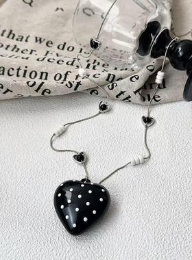 2026韩系黑色波点蝴蝶结项链个性小众设计感简约百搭长款毛衣链配