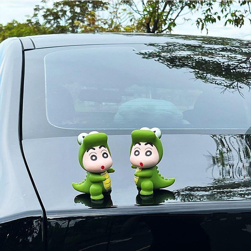 Crayon Shin-chan Cookie Crocodile GK Cute Girls Office Desktop Car Case Ornament Doll Figure Gift
