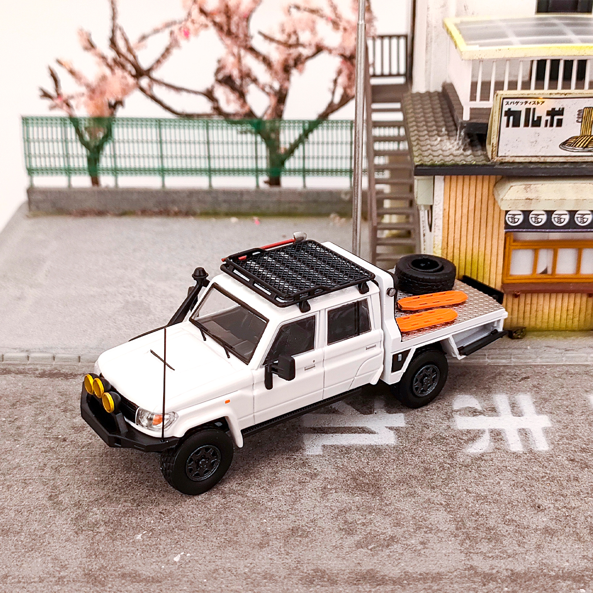 Autobots Models 1:64陆巡酷路泽J70 LC79双排长轴版皮卡合金车模 - 图2