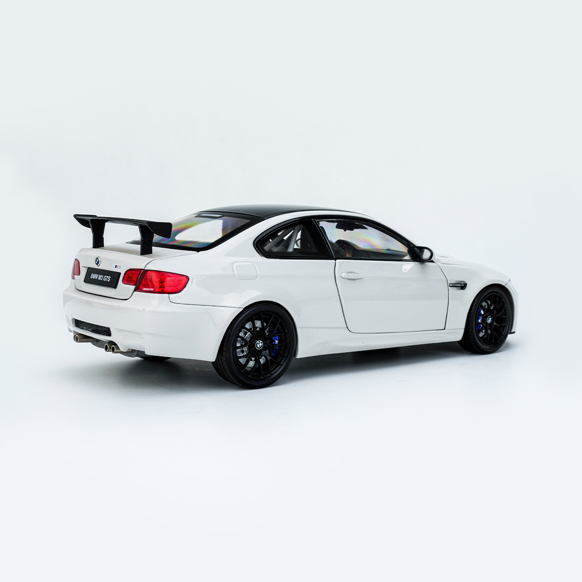 京商KYOSHO 1:18 宝马BMW M3 GTS 合金仿真收藏汽车模型送礼摆件 - 图0