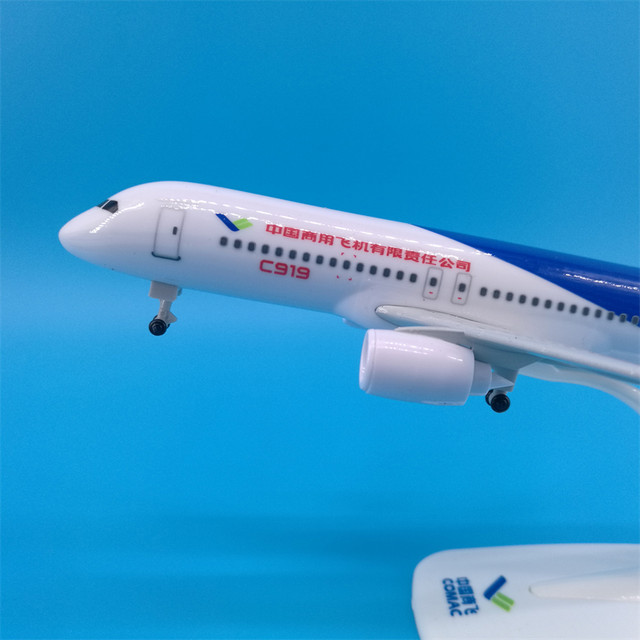 Commercial Aircraft Corporation of China with high degree of simulation of landing gear wheels
