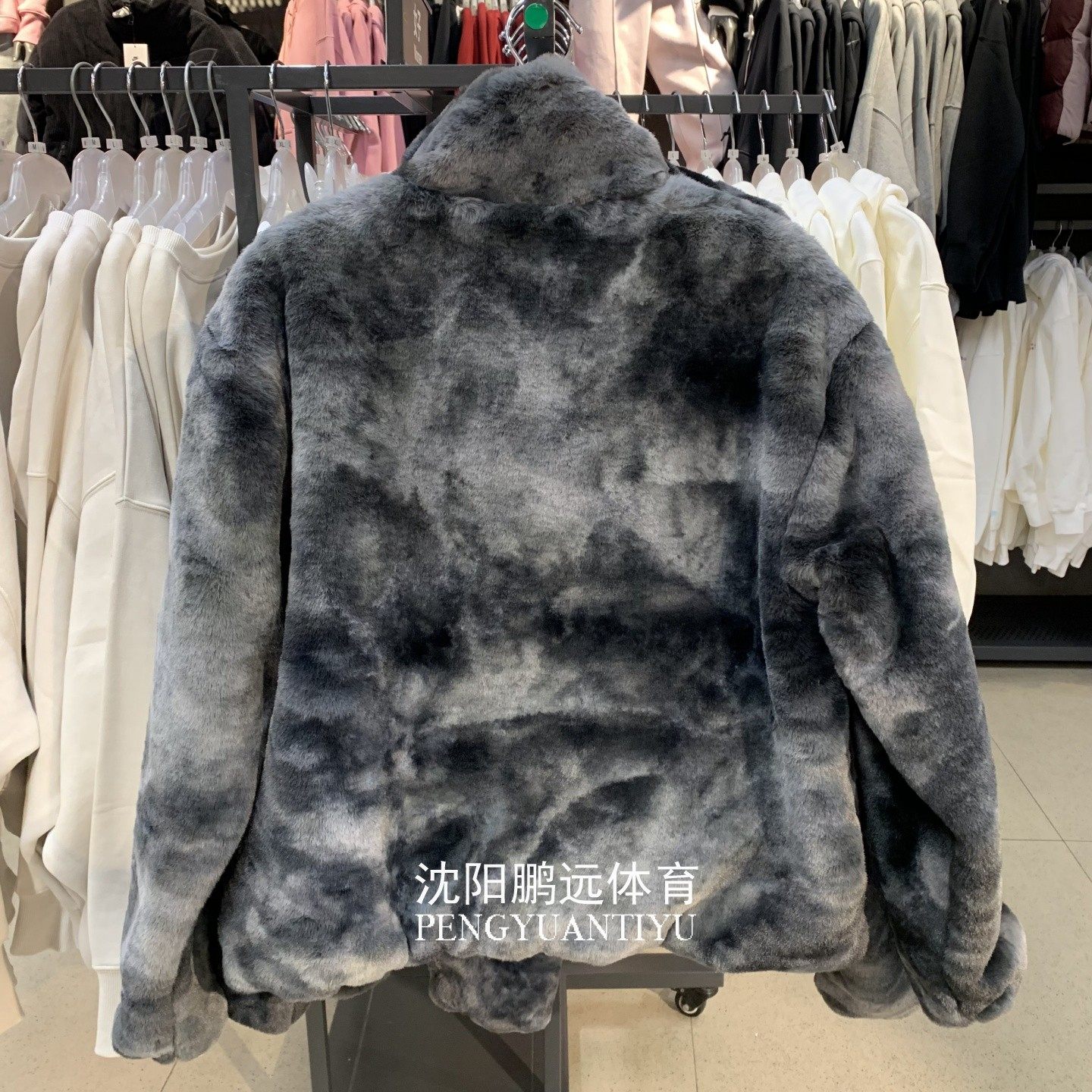 Nike耐克女子冬季运动休闲人造毛绒宽松保暖夹克外套HQ4871-010,淘宝优惠券,粉丝福利购,淘宝优惠卷