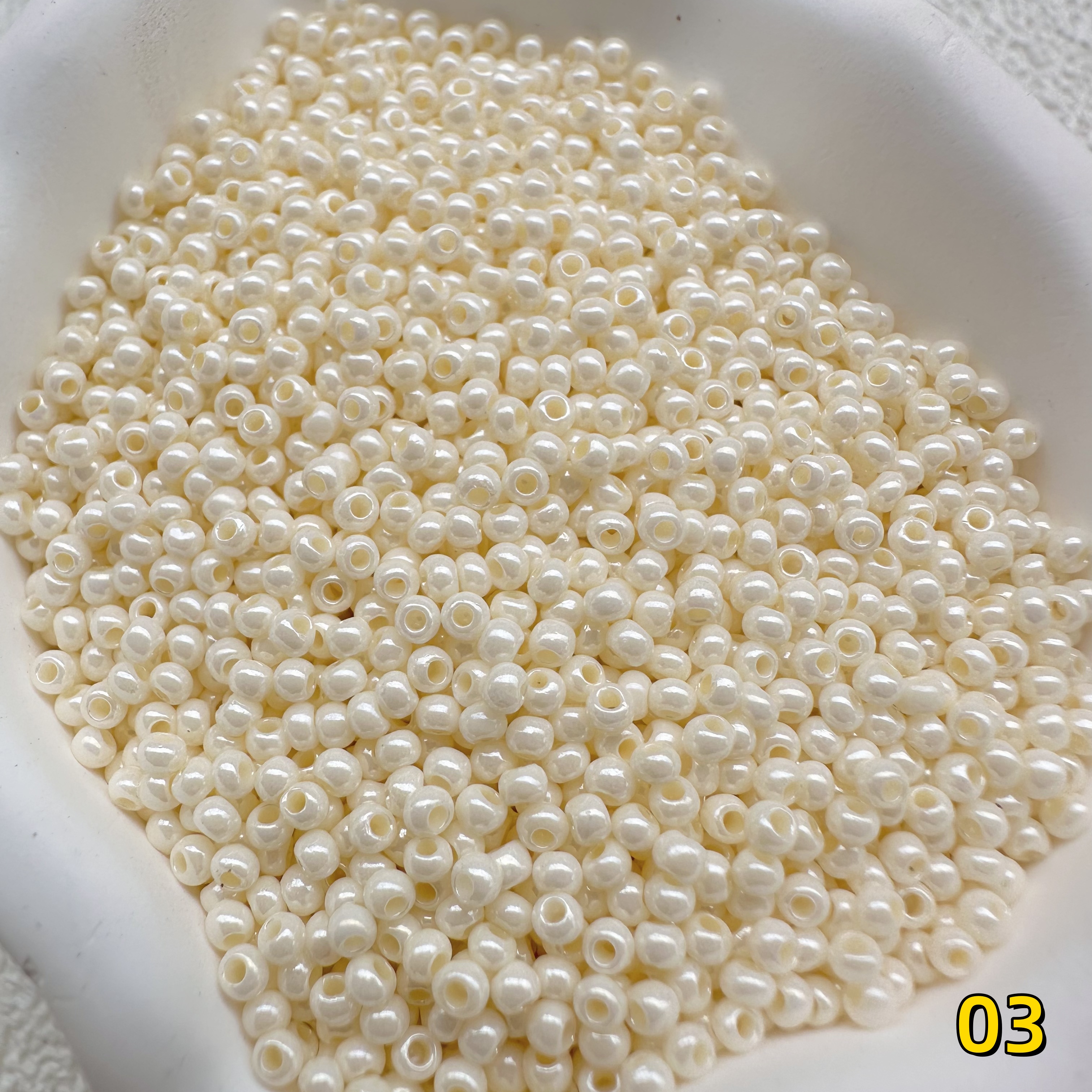 2mm奶油实色米珠散珠小珠子辅料珠手作玻璃珠串珠材料圆珠diy饰品 - 图1