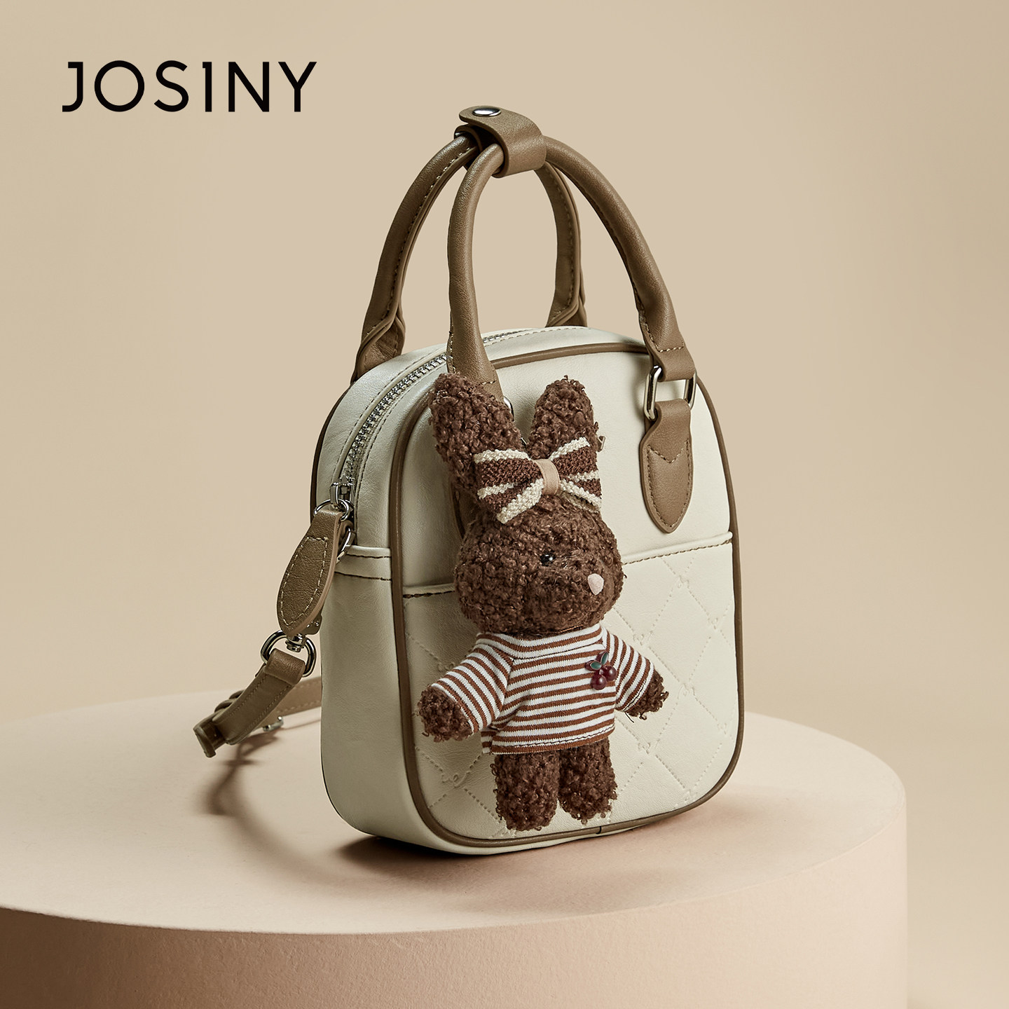 卓诗尼女包2025新款小方包女百搭可爱小熊挂件手提斜挎包菱格拉链,淘宝优惠券,粉丝福利购,淘宝优惠卷