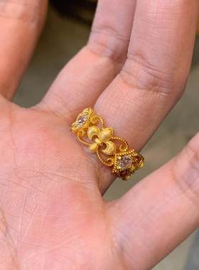 金色拉丝鸢尾花蕾丝仿闪钻戒指