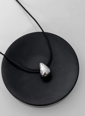 极简冷淡风水滴黑绳项链女