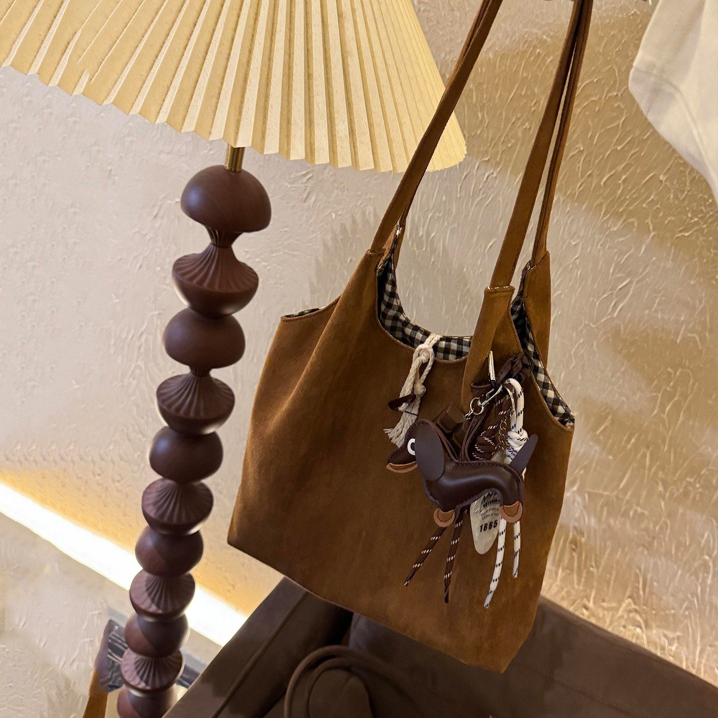 秋冬复古绒面大容量托特包2025新款韩系日常通勤单肩包手提购物袋,淘宝优惠券,粉丝福利购,淘宝优惠卷