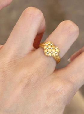 法式复古拉丝菱格爱心形项链轻奢