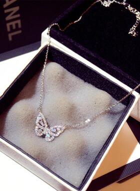 爆款超仙小众灵动镂空蝴蝶吊坠女