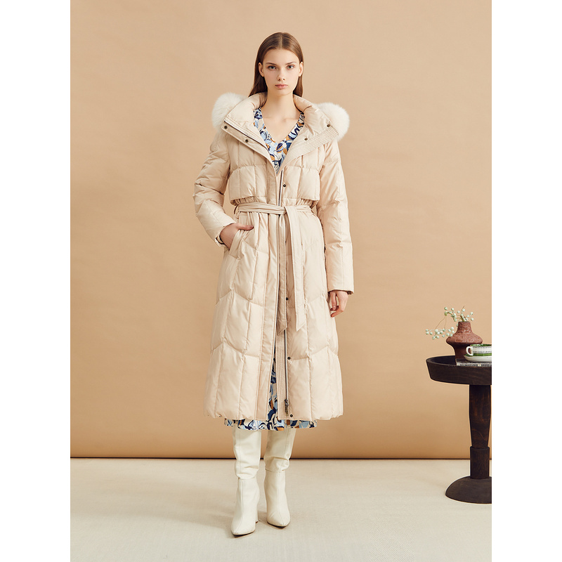 【蓬松白鹅绒】YINER音儿女装冬时尚厚实高克重狐狸毛领长羽绒服 - 图2