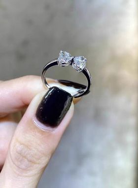 莫桑石心形蝴蝶结戒指