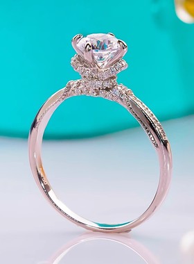 chi银镀金莫桑钻驼峰四爪戒指