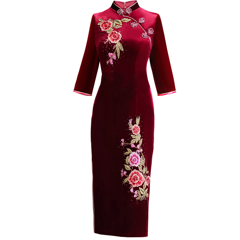 Retro long velvet cheongsam for mother, Chinese style, mid-length, thin weaving Retro long velvet cheongsam for mother, Chinese style, mid-length, thin weaving