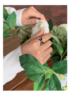 925银可爱小珠子蝴蝶结戒指