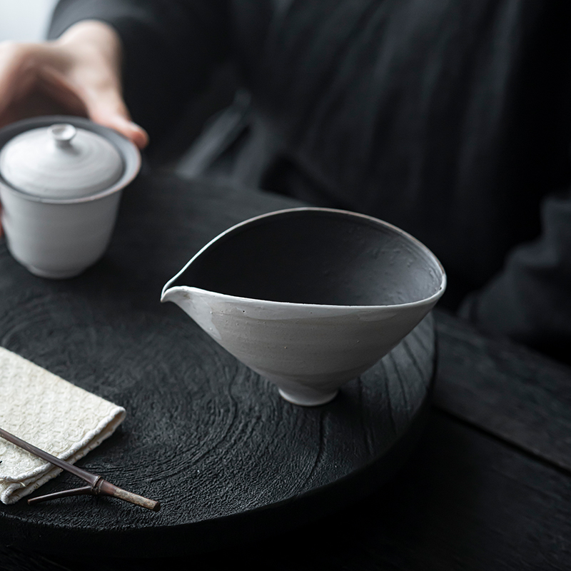 草木祠 日式手作粉引公道杯 陶瓷公杯茶海分茶器匀杯功夫茶具茶杯