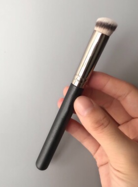 圆头柔软不吃粉无痕刷