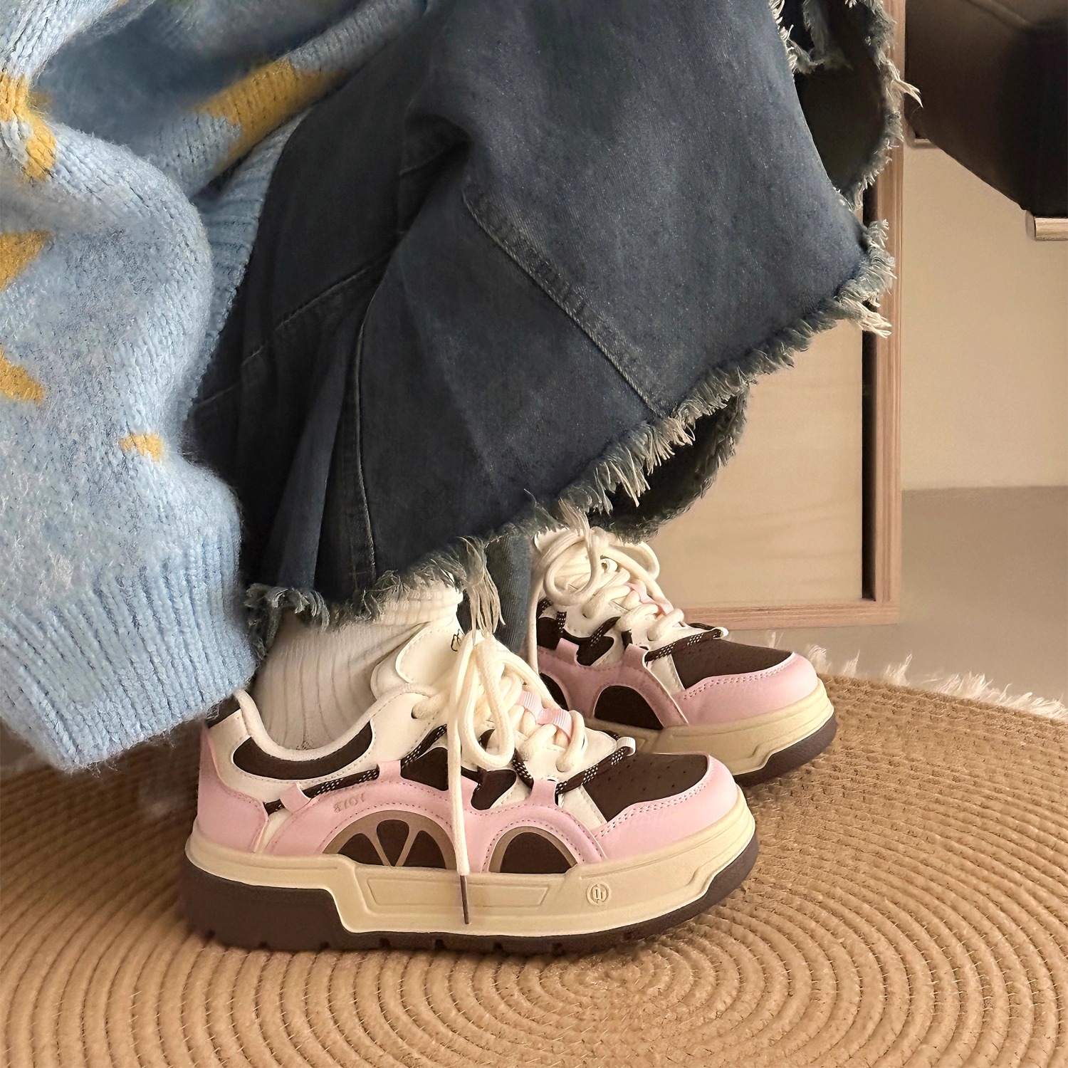 荔枝公园百搭板鞋板鞋女款2025新款爆款春秋厚底小白鞋学生面包鞋 - 图3