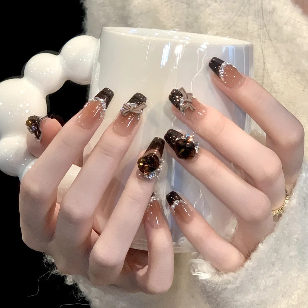 纯手工穿戴甲千金气质风美拉德轻奢爆闪香槟感显白美甲可拆卸,淘宝优惠券,粉丝福利购,淘宝优惠卷