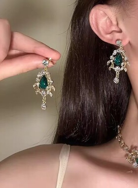 复古宫廷绿色气质重工锆石水滴项链套装精致锁骨宴会耳钉配饰耳环