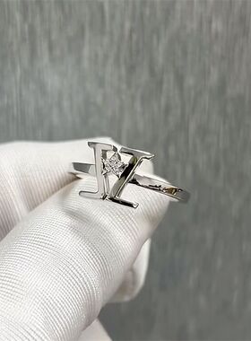 张杰演唱会V字星星戒指小众设计简约行星指环应援周边生日礼物