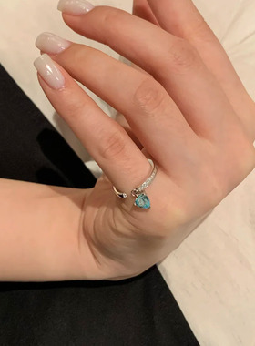 精致轻奢排钻白色水滴流苏戒指女小众设计感气质简约指环2026新款