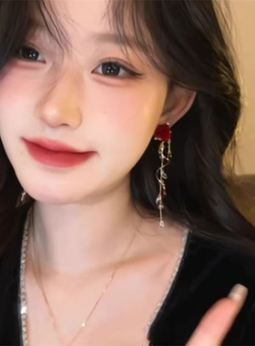 法式复古超仙流苏红丝绒玫瑰花耳环女轻奢小众设计高级感耳钉耳饰