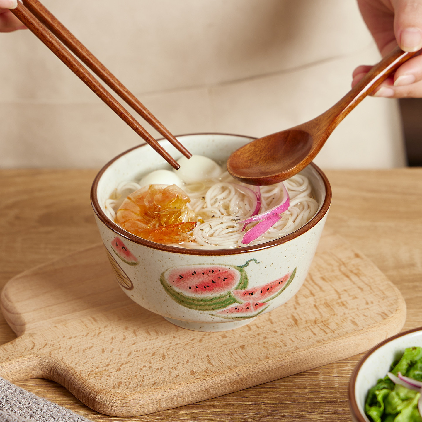 中式饭碗家用2025新款复古釉下彩陶瓷餐具高颜值米饭碗精致高温